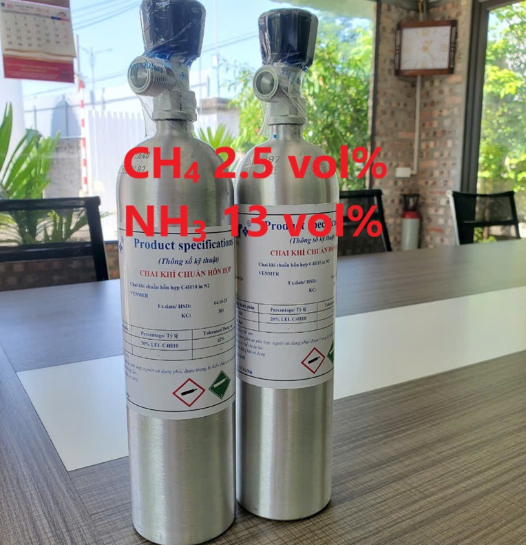 Chai khí CH4 2.5 vol % NH3 13 vol% Chai khí CH4 2.5 vol % NH3 13 vol%