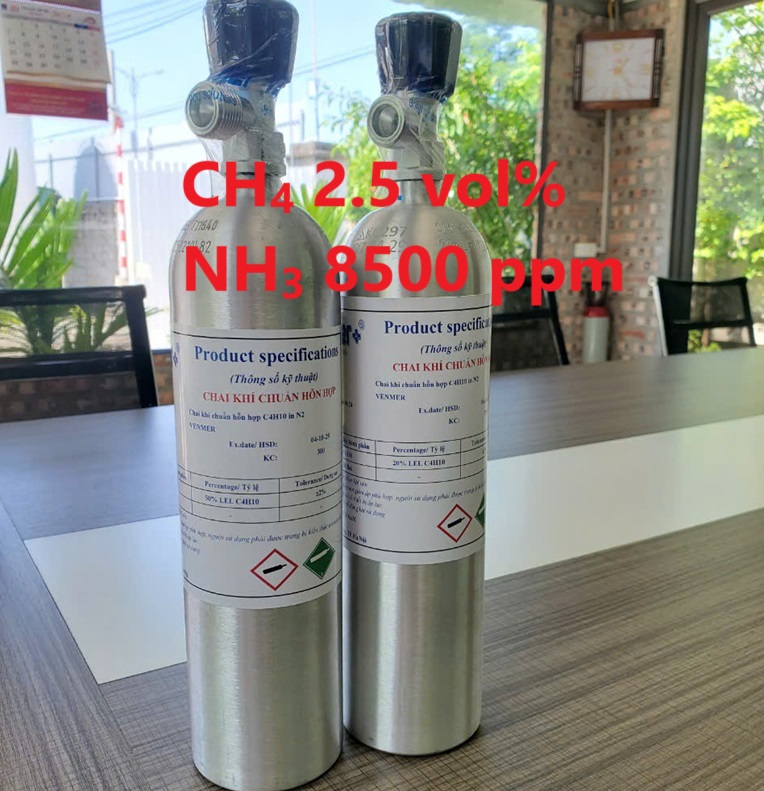 Chai khí CH4 2.5 vol % NH3 8500 ppm Chai khí CH4 2.5 vol % NH3 8500 ppm