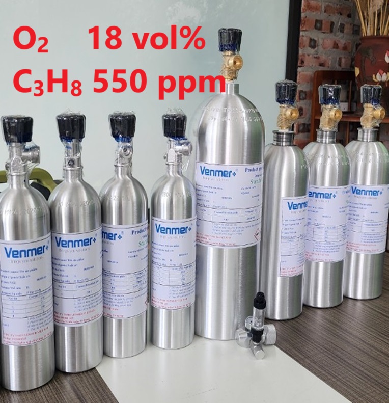 Chai khí O2 18 vol% C3H8 550 ppm Chai khí O2 18 vol% C3H8 550 ppm