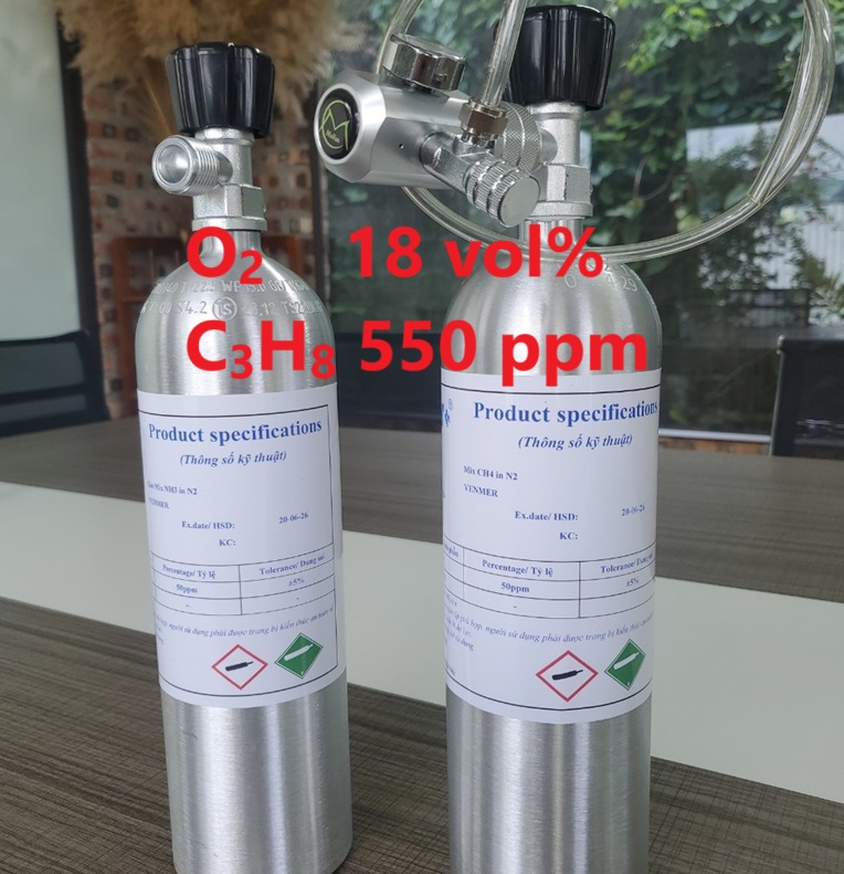 Chai khí O2 18 vol% C3H8 550 ppm Chai khí O2 18 vol% C3H8 550 ppm