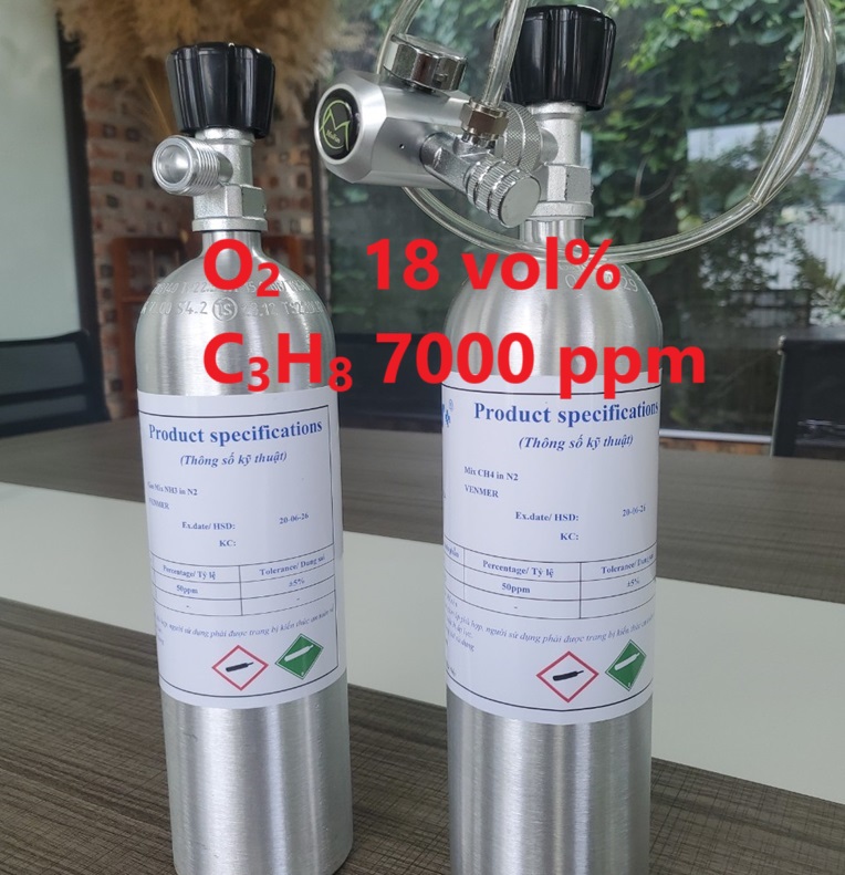 Chai khí O2 18 vol% C3H8 7000 ppm Chai khí O2 18 vol% C3H8 7000 ppm
