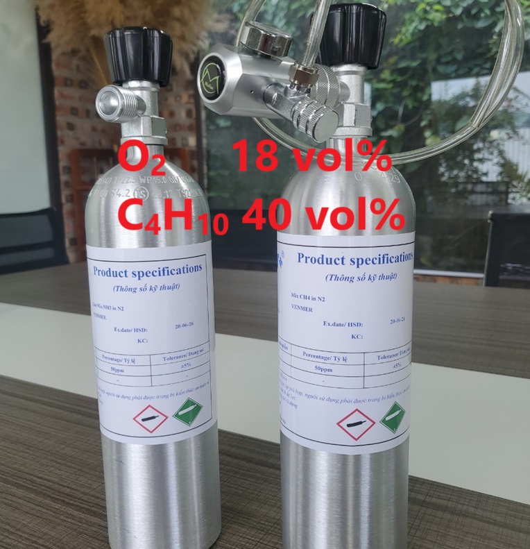 Chai khí O2 18 vol% C4H10 40 vol% Chai khí O2 18 vol% C4H10 40 vol%